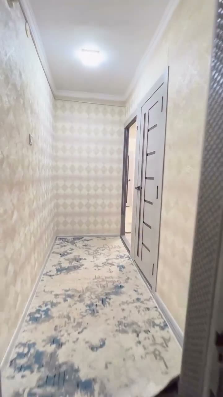 3 xanalı kvartira, Cheremushka, Nókis