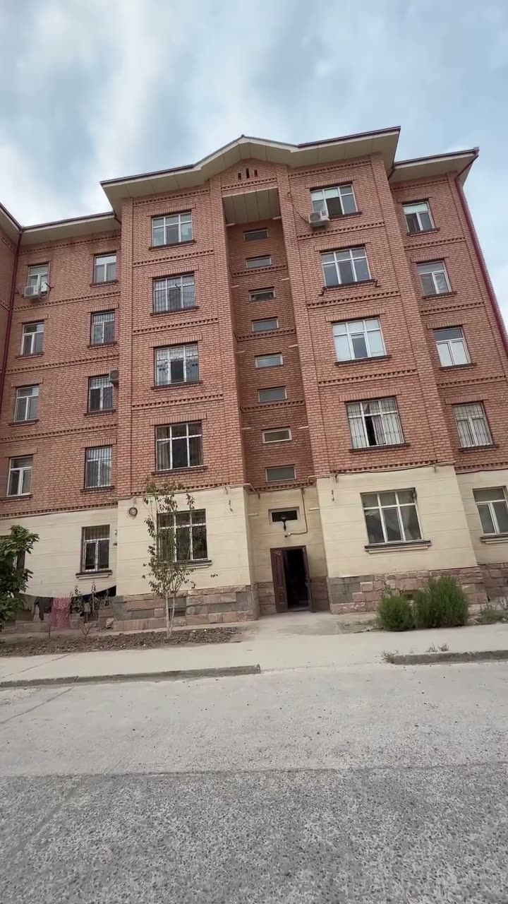 1 xanalı kvartira, Vokzal, Nókis